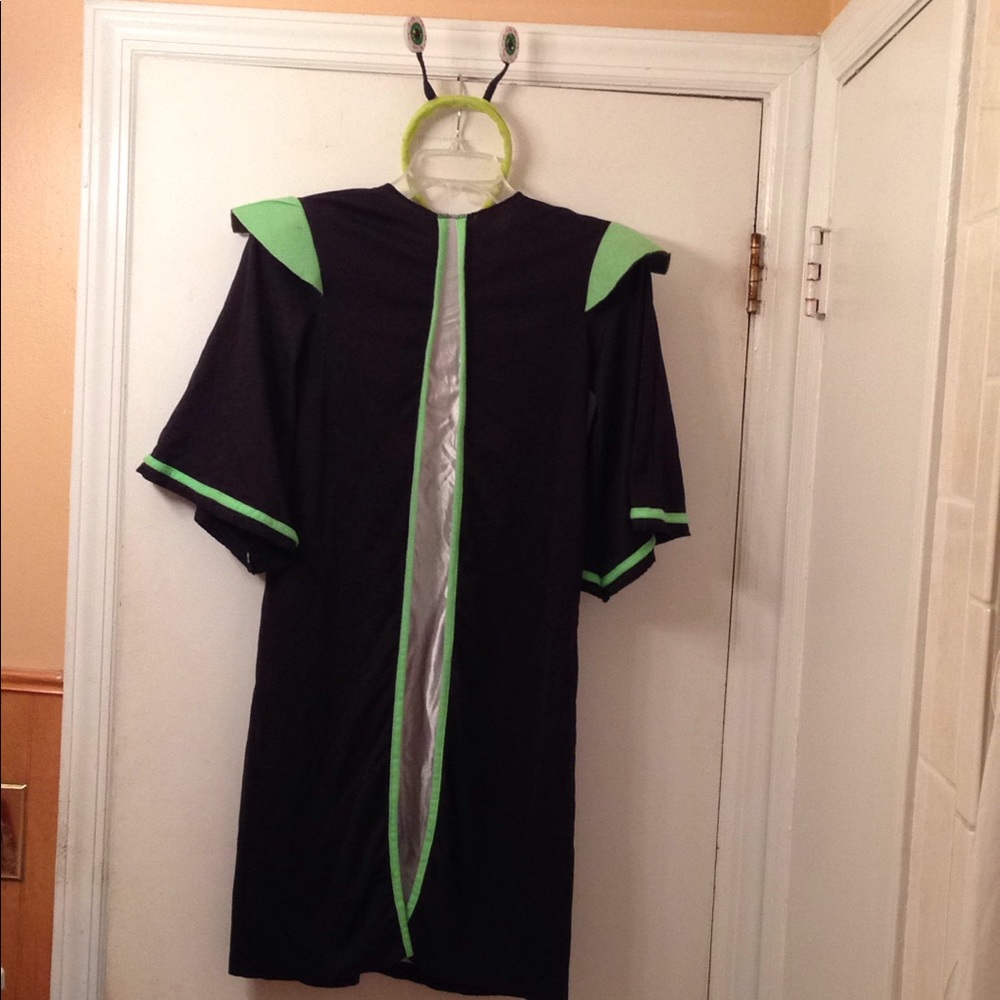 Disguise kids Martian outfit